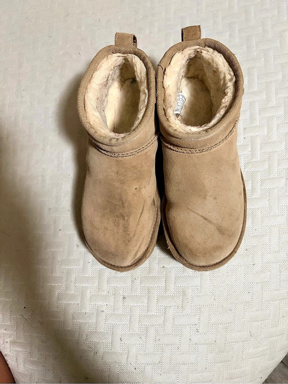 UGG Classic Ultra Mini Suede Boots US 5